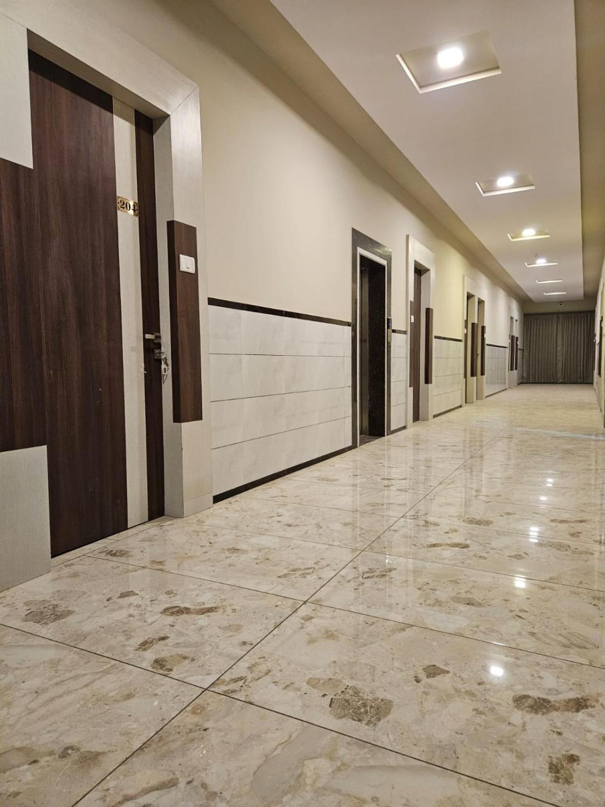Majestic Inn Vasai Exterior photo